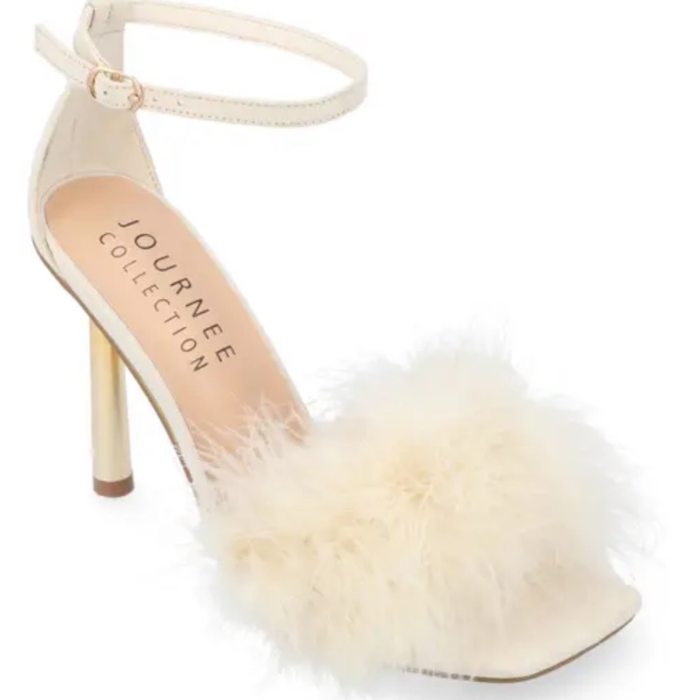 faux fur sandal perfect for bachelorette never worn!